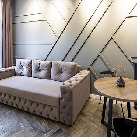 Romari Таманська 12 Apartamento Lviv Exterior foto