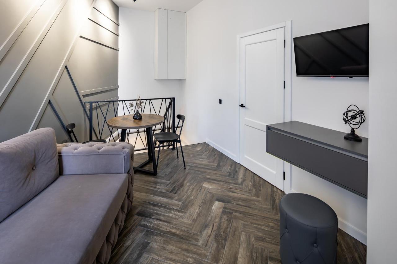 Romari Таманська 12 Apartamento Lviv Exterior foto